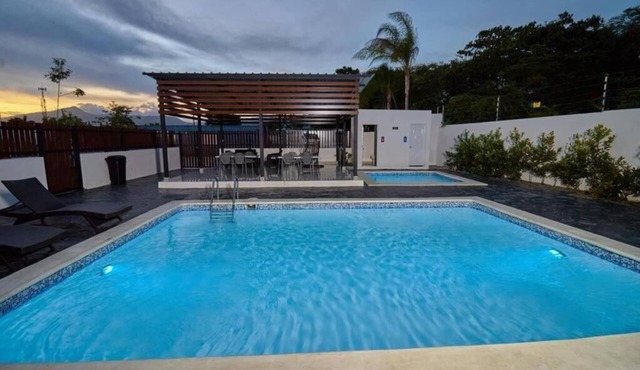 The luxe 4 bedroom apartment