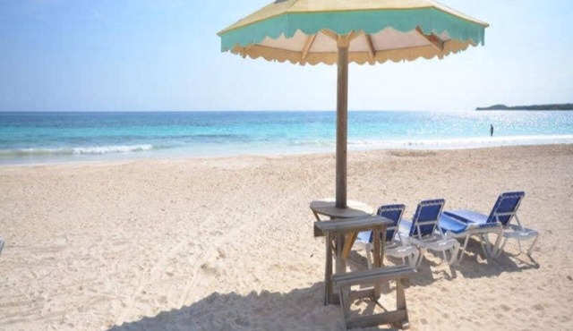The Happy Place- 4BR Beachfront Villa w/Pool
