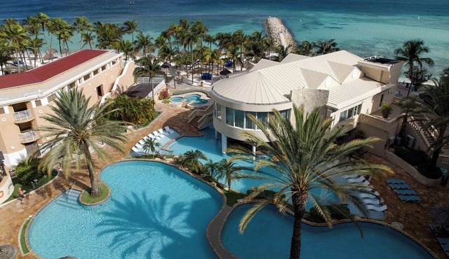 This Place Has Everything for a Great Trip! Outdoor Pools, Free Parking!