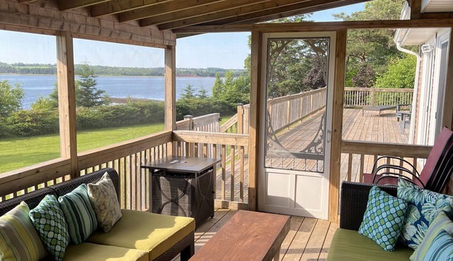 Tranquil Waterfront Cottage Charlottetown Area in Johnstons River