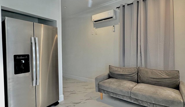Unit 7 -1 BDRM/Pool/Near Beach/Airport/Supermarket in Nassau