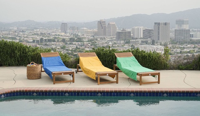 Upscale 3BDR House/w Stunning Views & Pool House in Glendale