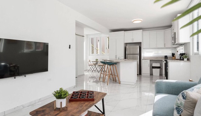 Villa Angelica Apt 101 steps to Sandy Beach