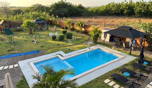 Villa Aura