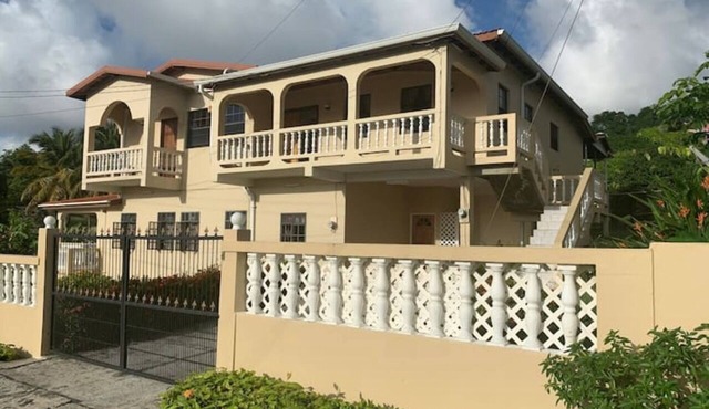Villa Bella Rosa - Fully air condition top floor apartment