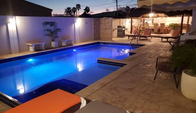 Villa de Leon, suitable for 14 persons. 5 bedrooms, 5 bathrooms