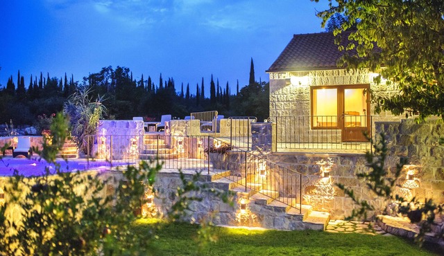 Villa Giulia with private pool, near Dubrovnik. in Cilipi