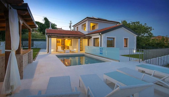 Villa Gloria Vita in Nova Vas