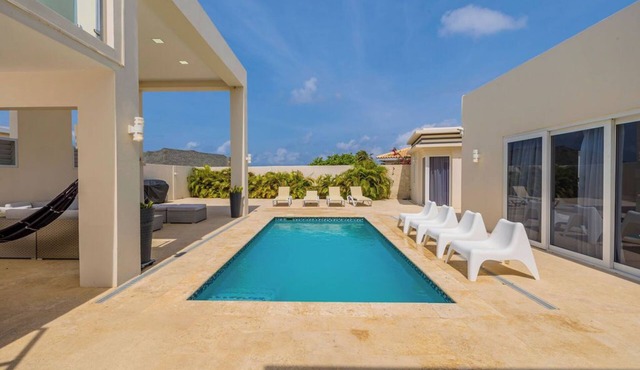 Villa/Sunset view/Close to the best beaches