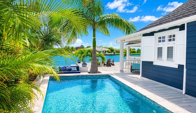 Villa Tiga - Luxury Waterfront Villa with Pool & Private Dock in Jolly Harbour