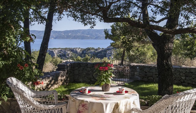 Villa with heated pool! Enjoy in beautiful sight to the sea, mountains and river in Omis
