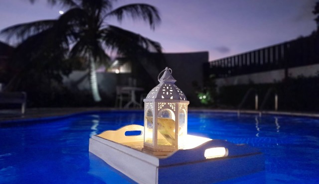 WALK TO MARRIOTT BEACH - CLEAN AND COZY FAMILY FRIENDLY HOME - PRIVATE POOL!