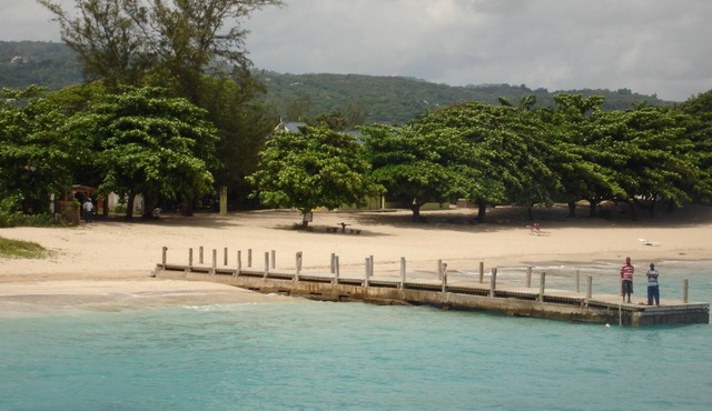 Zen Suite, A Private 2 Bedroom Hideaway