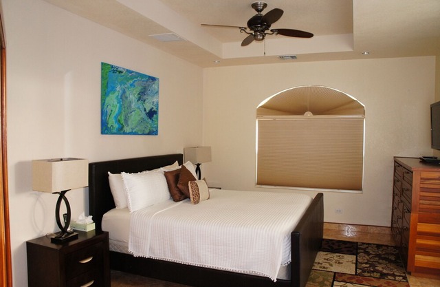 WALKOUT TO POOL! STEPS TO OCEAN! FULL REFUND IF CANCEL 2+ DAYS FROM ARRIVAL