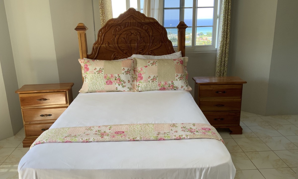 Greenwood House | Poinciana House