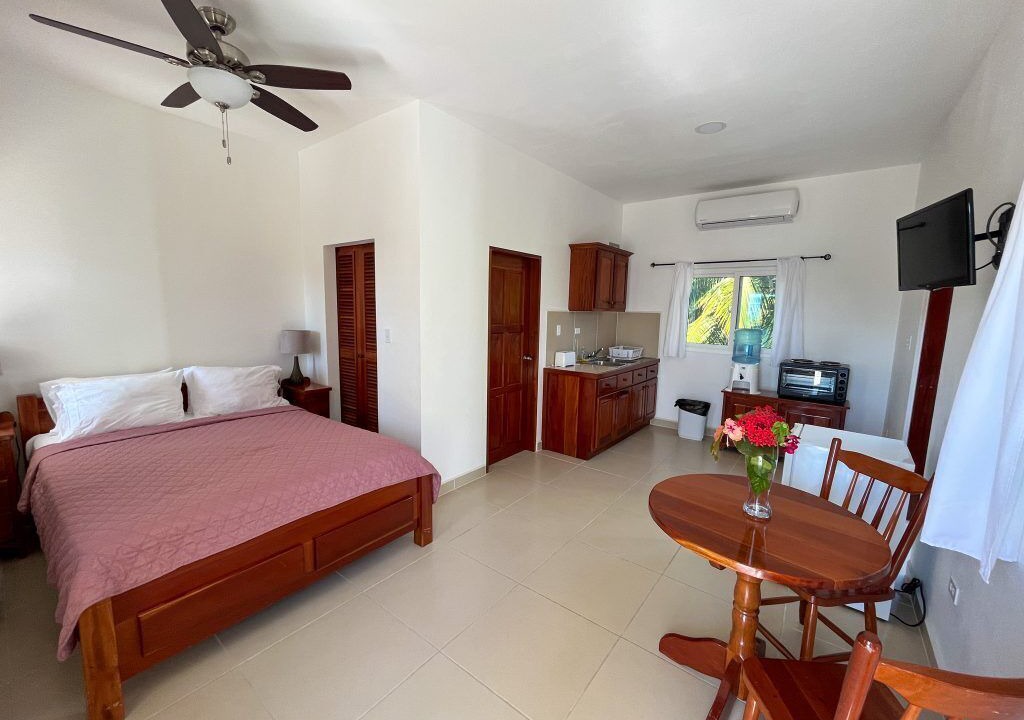 Caye Caulker Hotel | Seremei Villas