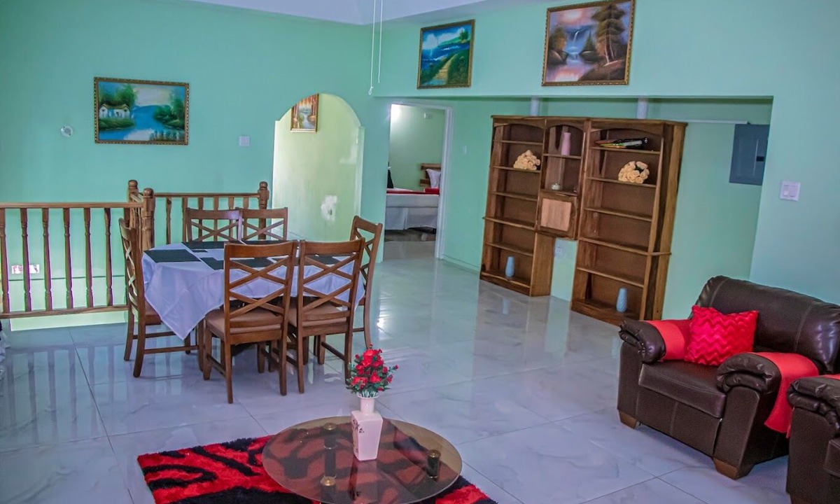 St. Ann's Bay Villa | The Hamilton's Nature Villa