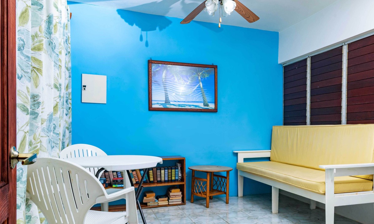 Orange Bay Hotel | The Yellow Bird