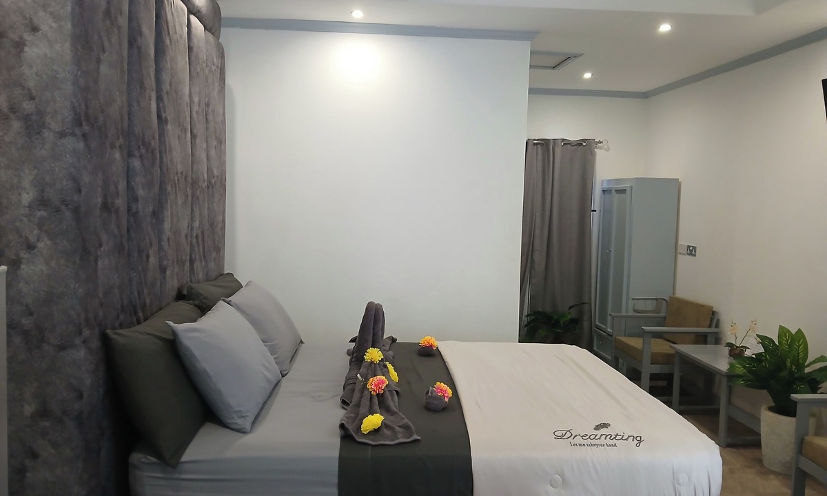 Soufriere Apartment | Clavier's- Aircon- Seaside- Familyfriendly