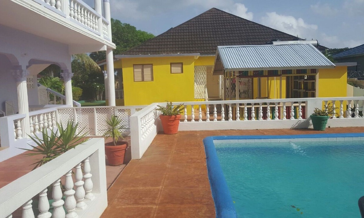 River Oaks Villa | Ocho Rios Almond Tree Villas