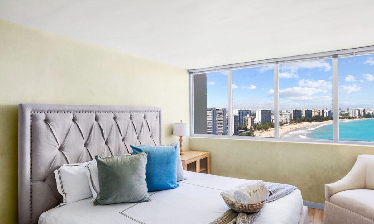 Isla Verde Apartment | The Penthouse SJU 6BDR+7BA |Sleep 20| Million$View