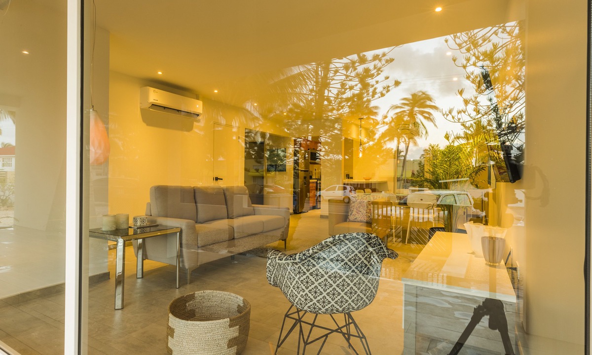 Malmok Apartment | Boca Catalina Modern Villa