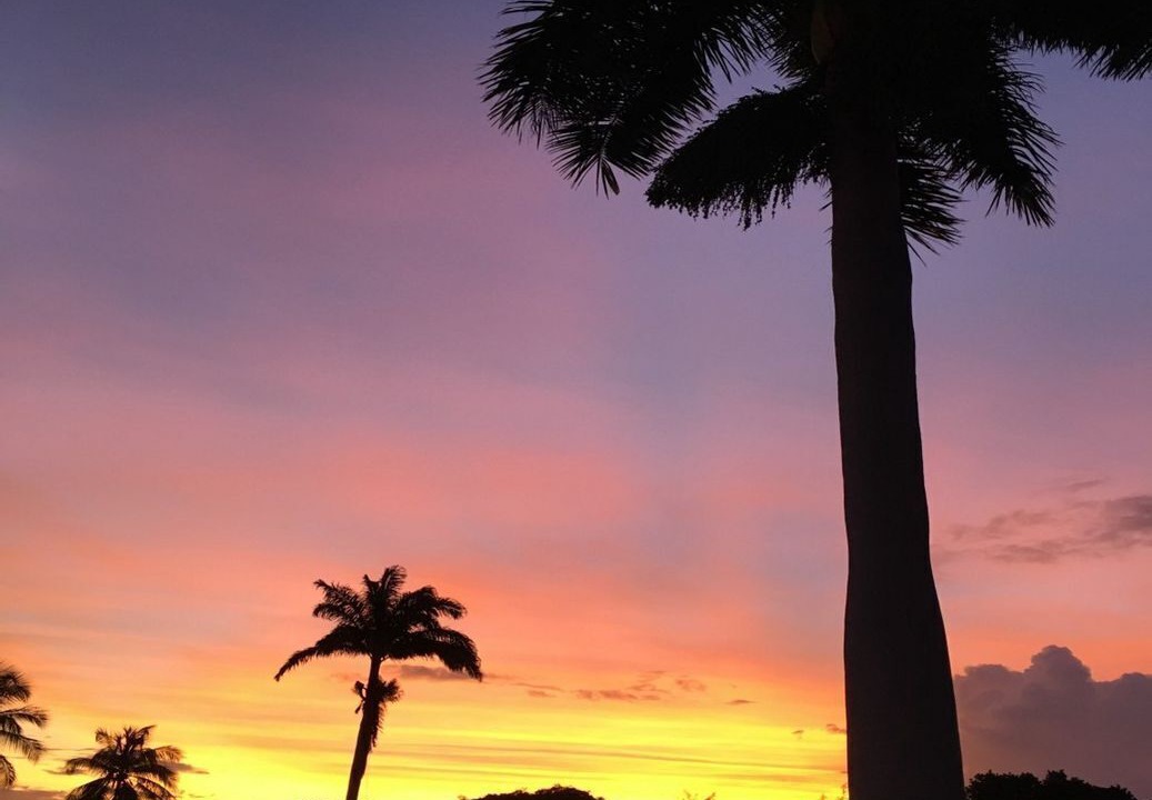 Marine Gardens Apartment | Winter in sunny Barbados @ Rockley Golf & Country Club.