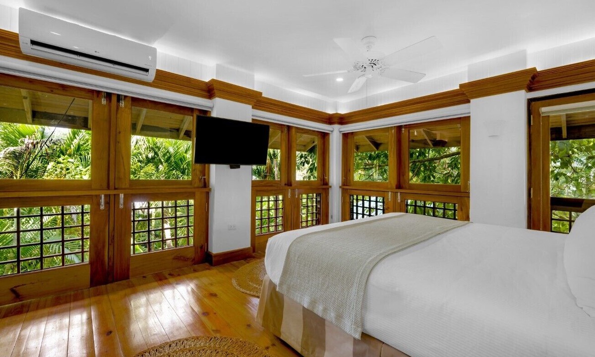 Negril House | Idle Awhile Beach - Family Suite in Negril