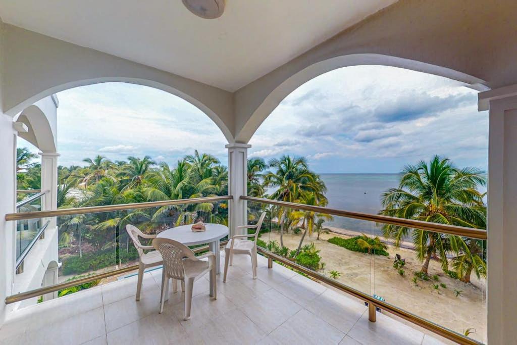 San Pedro House | Oceanfront apartment on the beach with great ocean views pool WiFi & AC