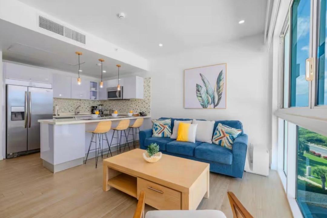 De Bruynewijk Apartment | Glamorous and modern beach apartment Eagle beach ARUBA