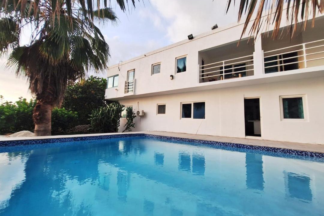Whitehouse House | Whispering Clouds Beach House