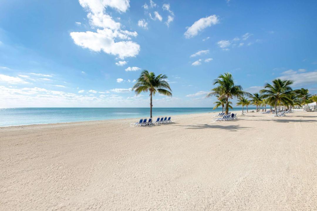 Freeport Resort | Viva Fortuna Beach by Wyndham, A Trademark All Inclusive