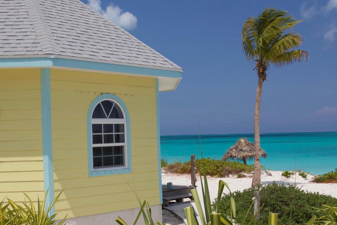 Rokers Point Bed & Breakfast | Paradise Bay Bahamas