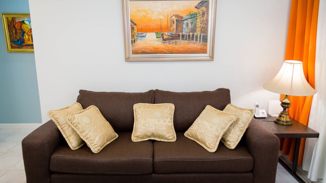 Photo of Livingroom in Molynes Gardens