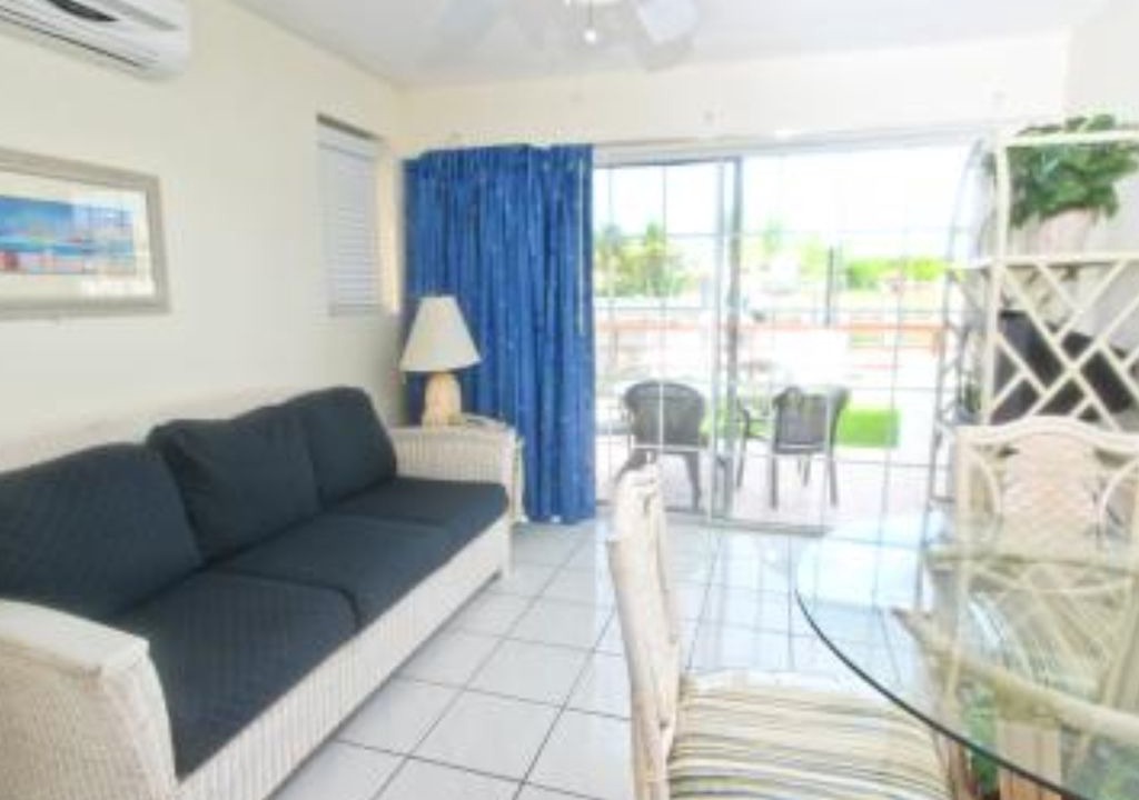 Photo of Livingroom in Bahama Reef