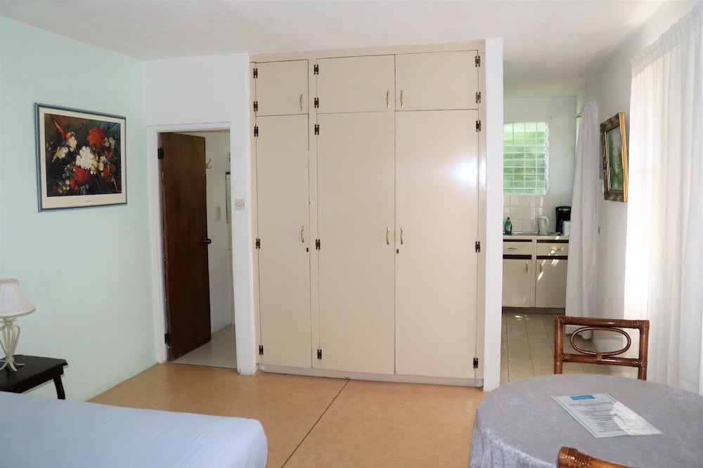 Photo of Livingroom in Rockley