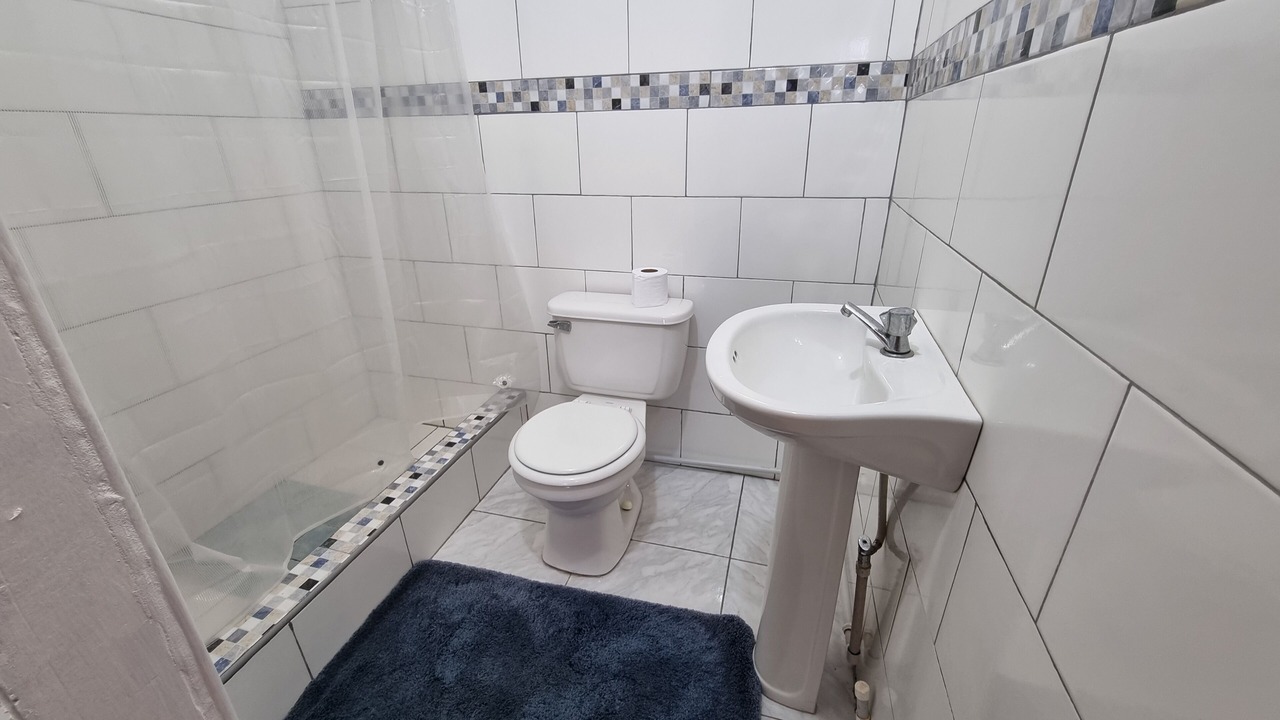 Photo of Bathroom in Tower Isle