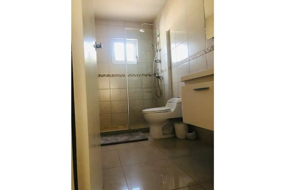 Photo of Bathroom in Oranjestad