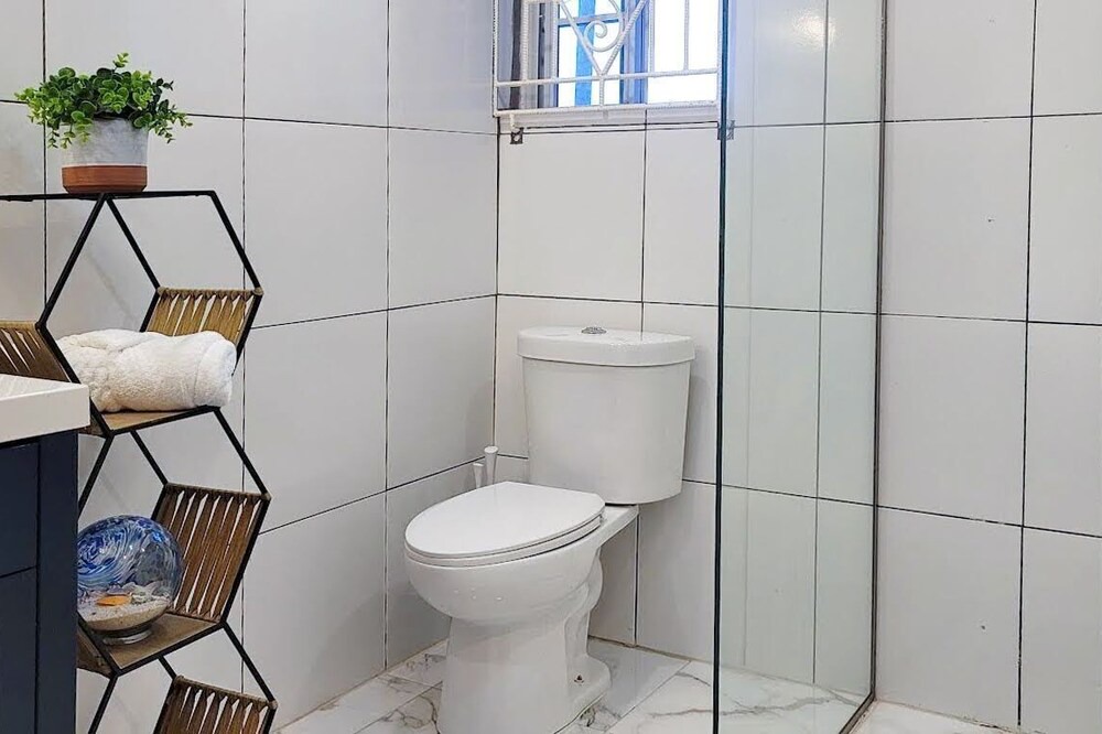 Photo of Bathroom in Long Bay