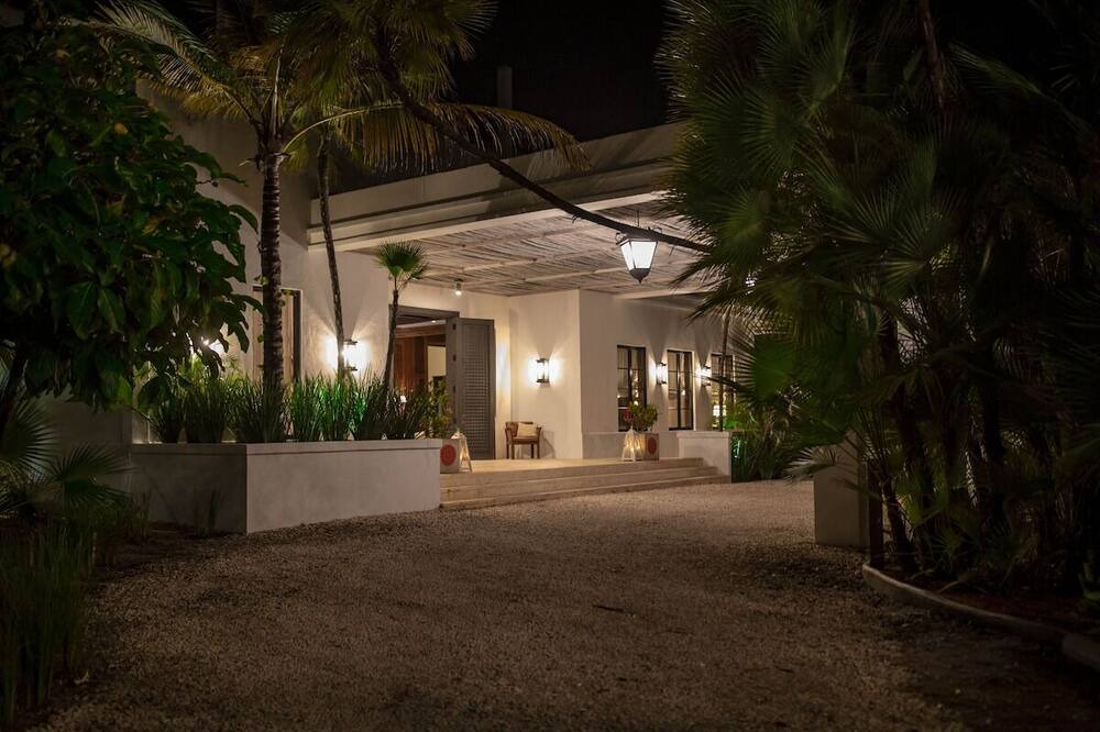Photo of Outdoor in Plantation