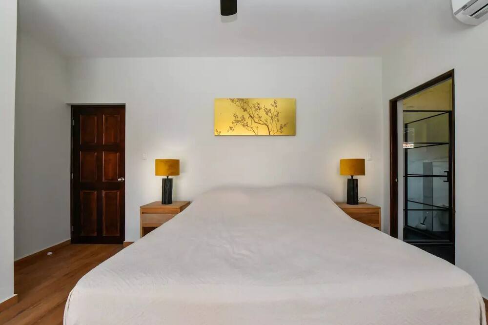 Photo of Bedroom in Santa Cruz