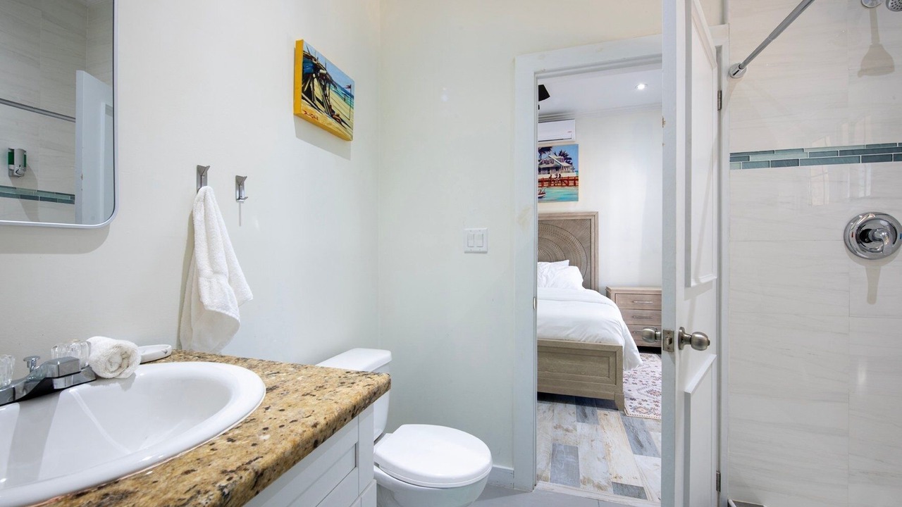 Photo of Bathroom in North Palmetto Point