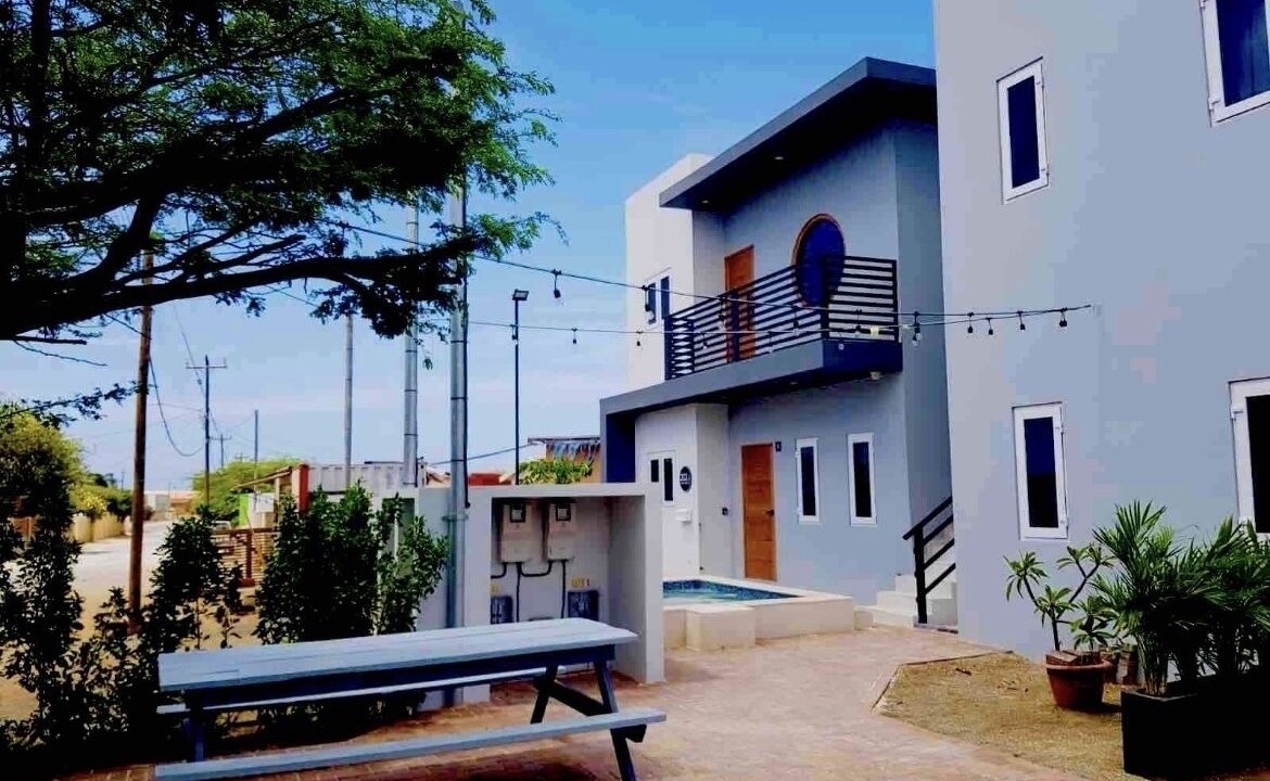 Photo of Outdoor in Tanki Leendert