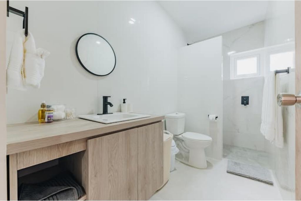 Photo of Bathroom in Tanki Leendert