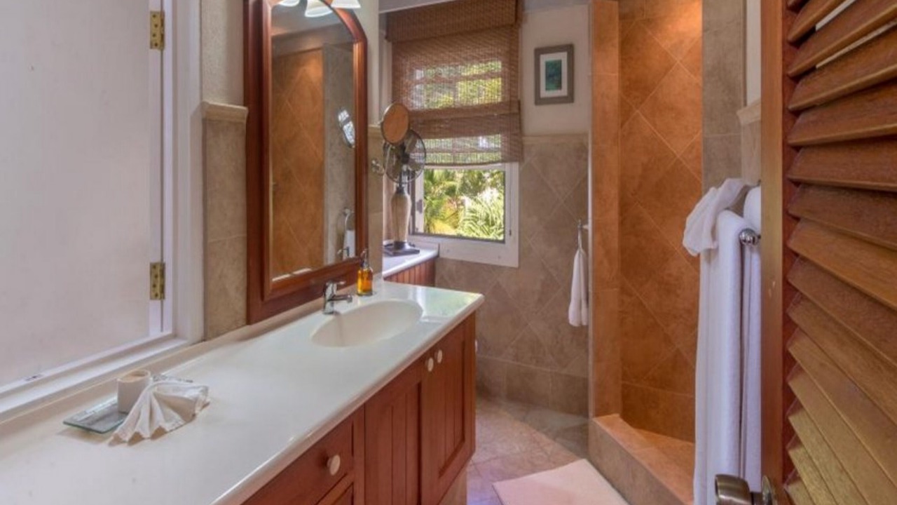 Photo of Bathroom in Gibbs Bay