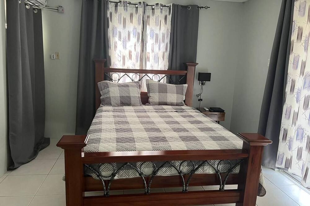 Photo of Bedroom in Portmore