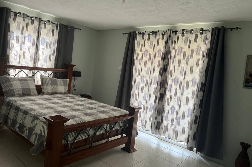 Photo of Bedroom in Portmore
