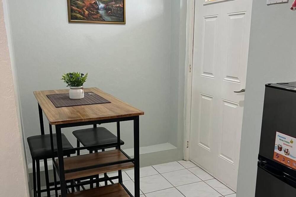 Photo of Livingroom in Portmore