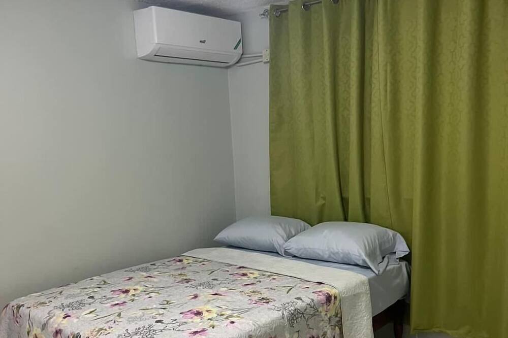 Photo of Bedroom in Portmore