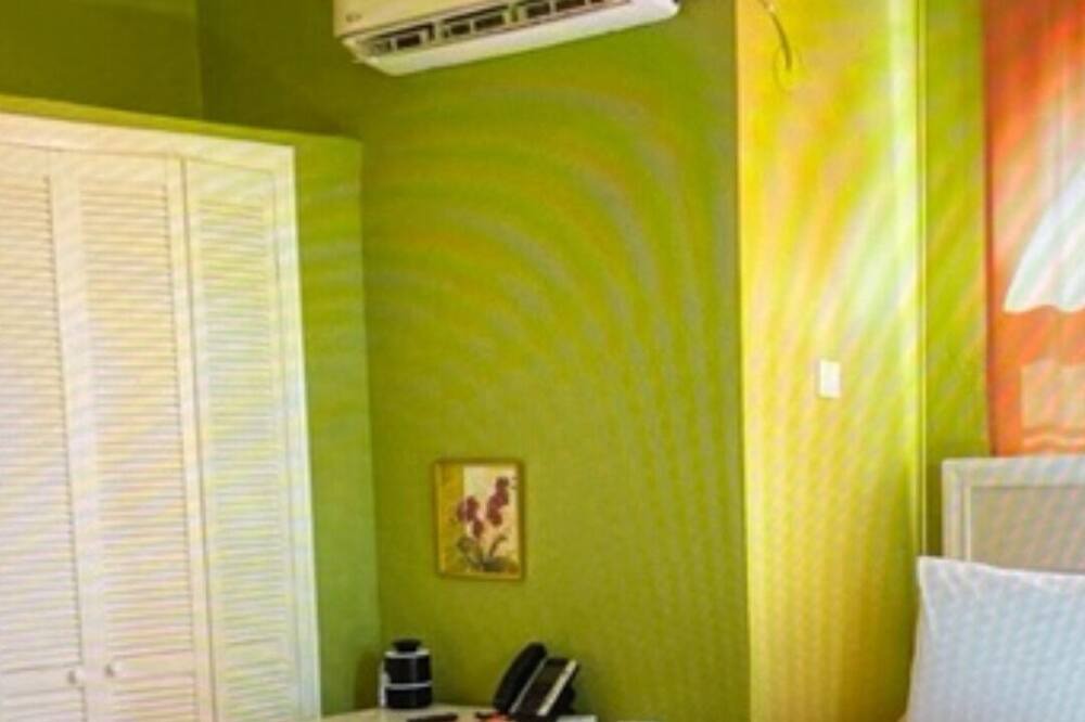 Photo of Bedroom in Plantation Village